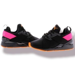 Puma Muse Chase Jr- Puma Blk& Pink size 7Y